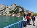 omis
